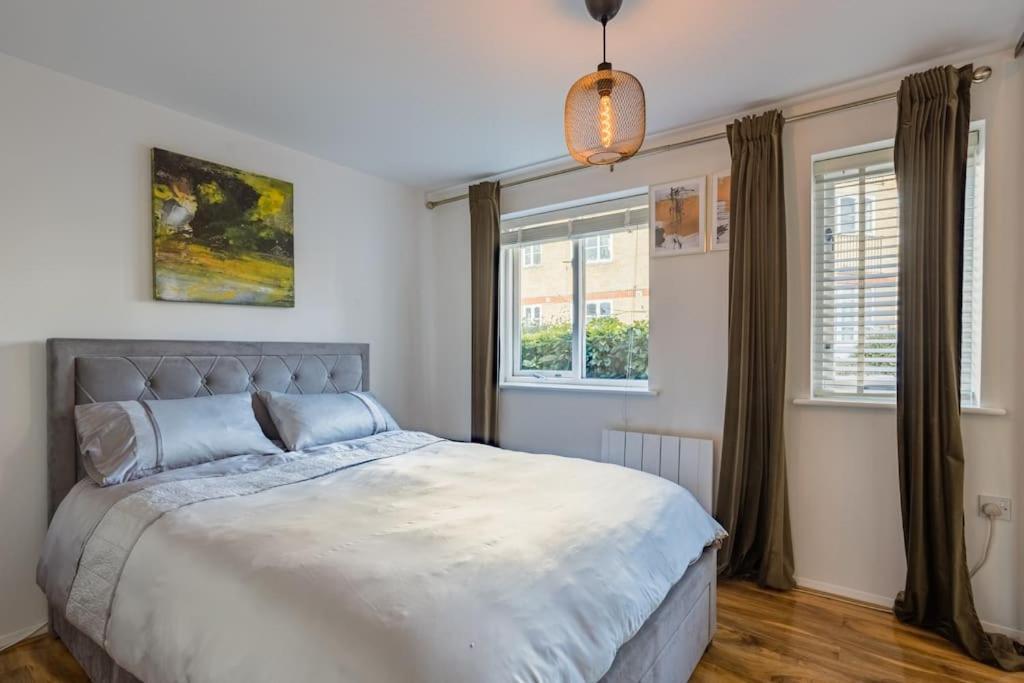Bright &Spacious One Bedroom Flat Off Canary Wharf Londres Exterior foto