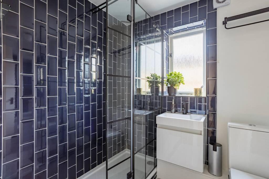 Bright &Spacious One Bedroom Flat Off Canary Wharf Londres Exterior foto